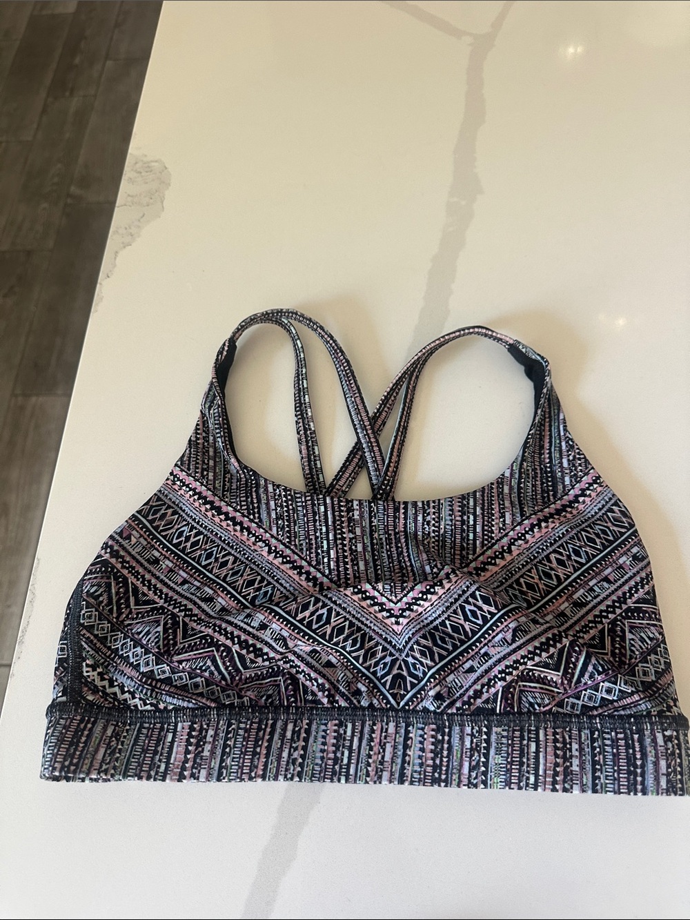 lululemon athletica size 6 Strappy Sports Bra in Black, Pastels and Pink design